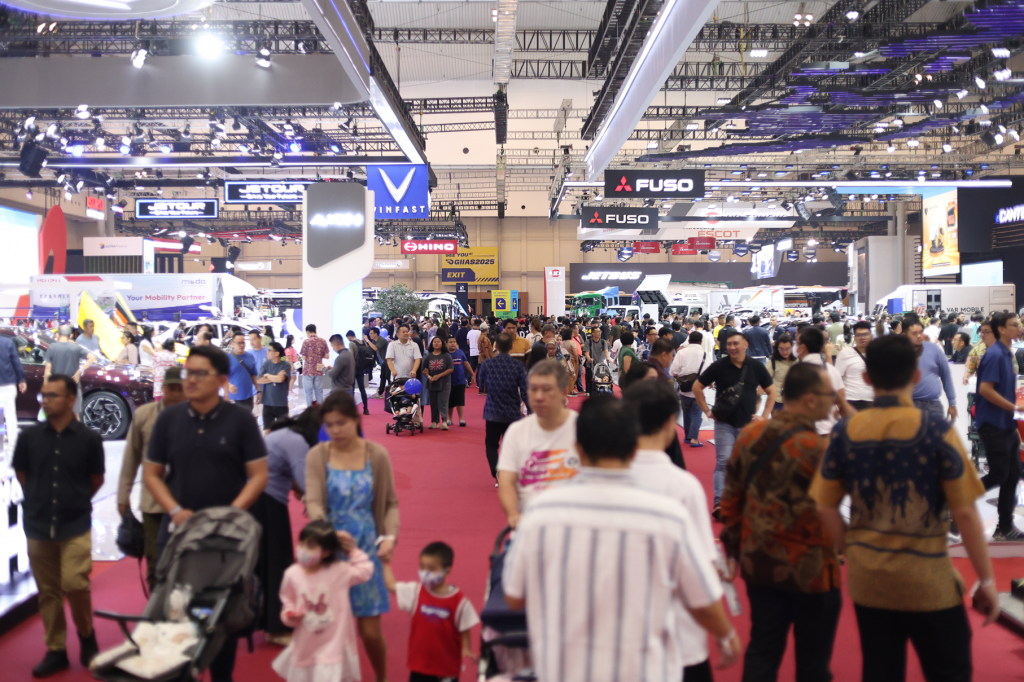 RAGAM KENDARAAN KOMERSIAL YANG HADIR DI GIIAS 2024
